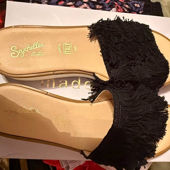 Seychelles Black Women's Fringe Sandals - Picture 1 of 1
